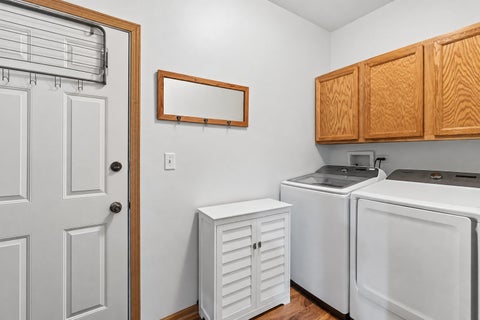 Tiny photo for 271 Fairhaven Drive, St. Charles, IL 60175 (MLS # 12756114)