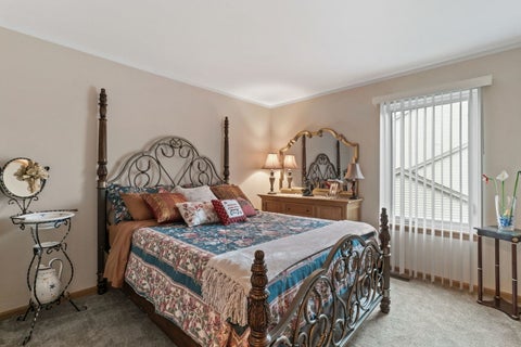 Tiny photo for 271 Fairhaven Drive, St. Charles, IL 60175 (MLS # 12756114)