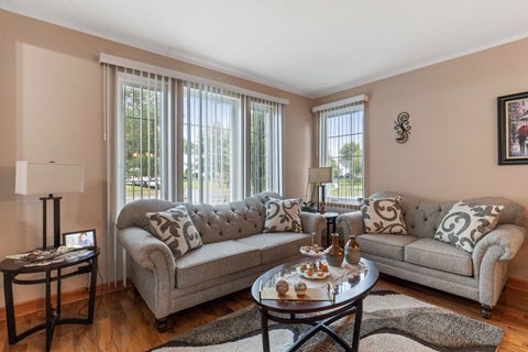 Tiny photo for 271 Fairhaven Drive, St. Charles, IL 60175 (MLS # 12756114)