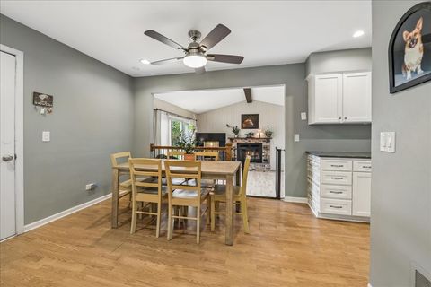 Tiny photo for 39 Boxwood Lane, Cary, IL 60013 (MLS # 12627877)