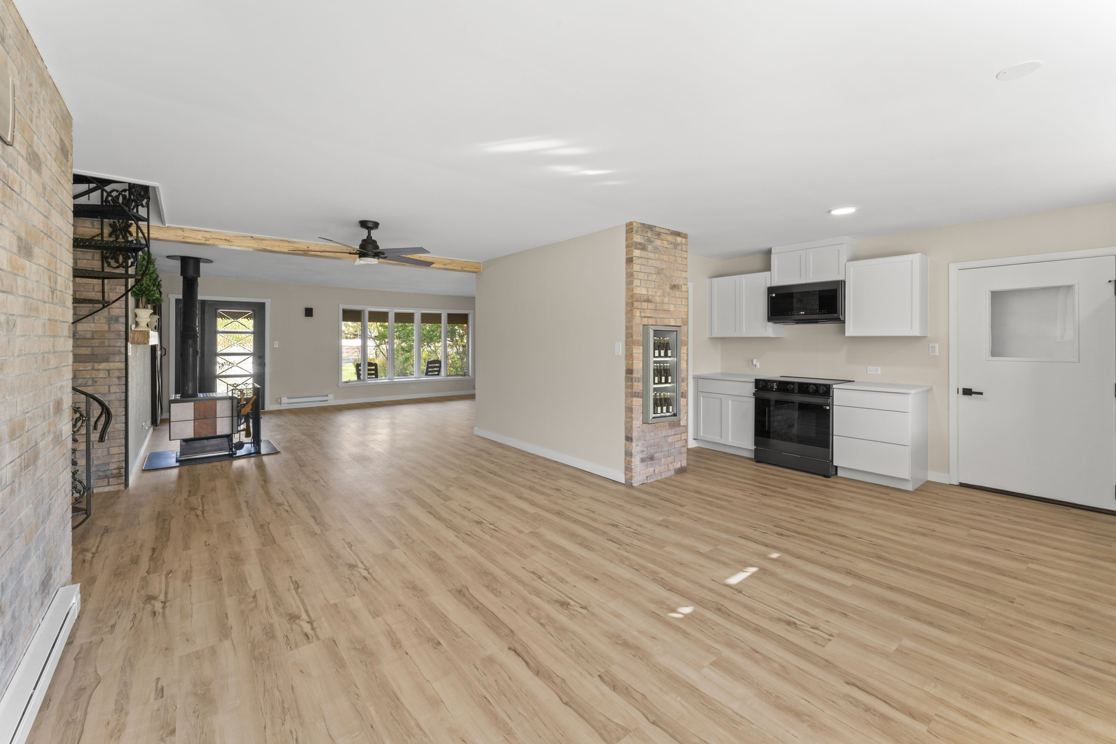 Union, Illinois 60180, United States, 4 Bedrooms Bedrooms, ,2 BathroomsBathrooms,Residential,Active,235939