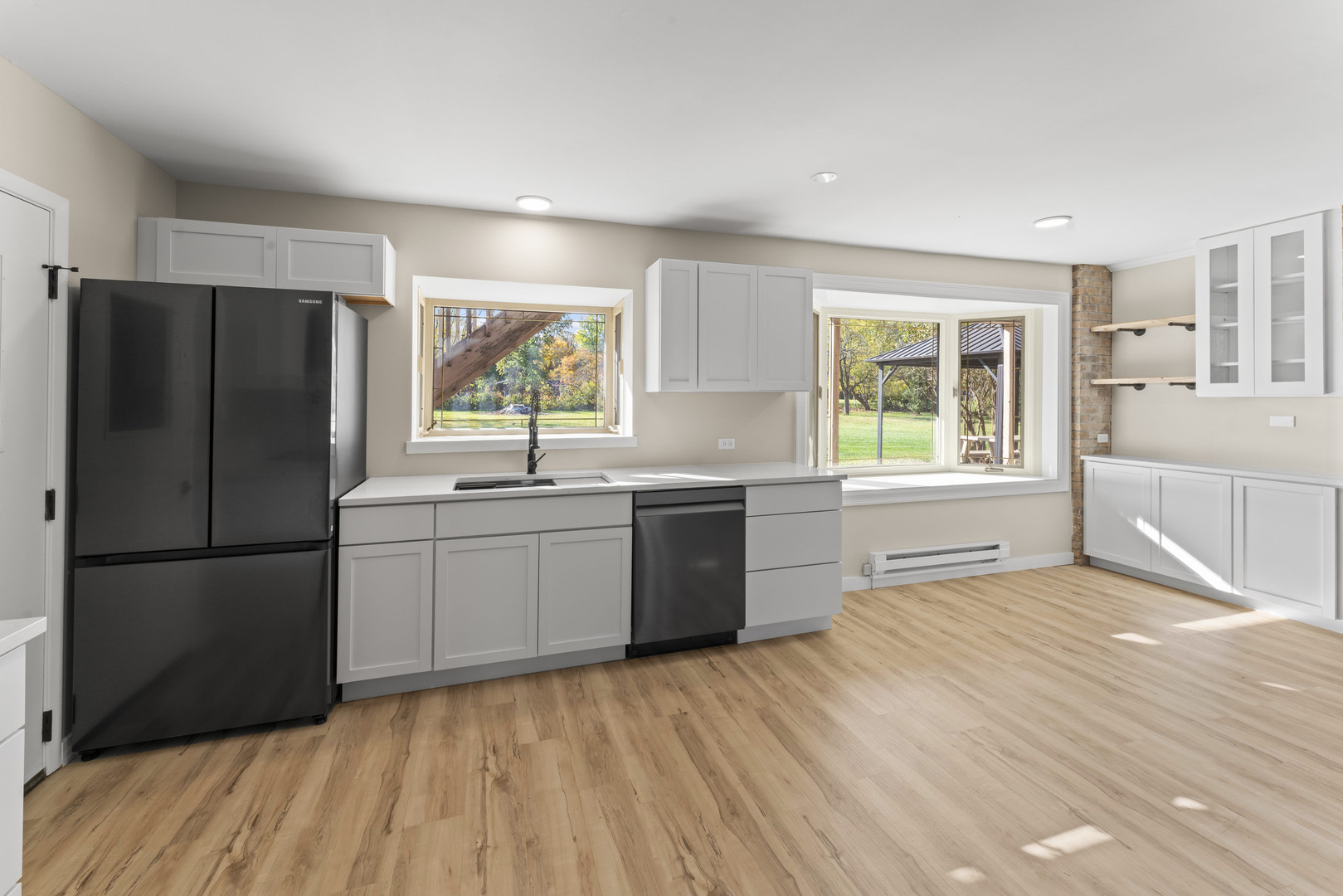 Union, Illinois 60180, United States, 4 Bedrooms Bedrooms, ,2 BathroomsBathrooms,Residential,Active,235939