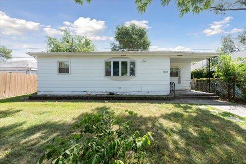 Photo of 1313 Gordon Avenue, Calumet City, IL 60409 (MLS # 12784587)