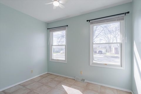 Tiny photo for 1826 E Lafayette Street, Bloomington, IL 61701 (MLS # 12591541)