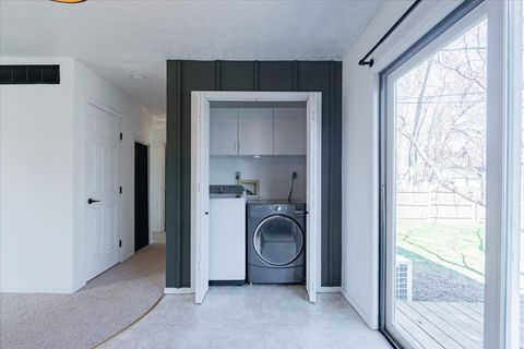 Tiny photo for 1826 E Lafayette Street, Bloomington, IL 61701 (MLS # 12591541)