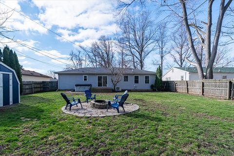 Tiny photo for 1826 E Lafayette Street, Bloomington, IL 61701 (MLS # 12591541)