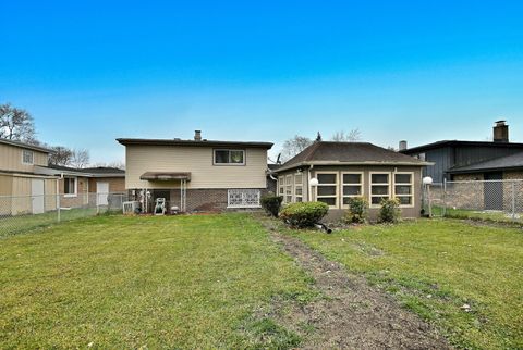 Tiny photo for 15705 Madison Avenue, Dolton, IL 60419 (MLS # 12524931)