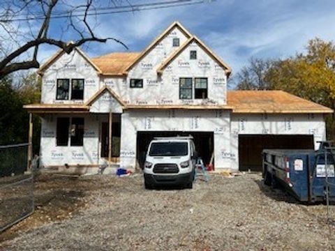 A home in Glen Ellyn