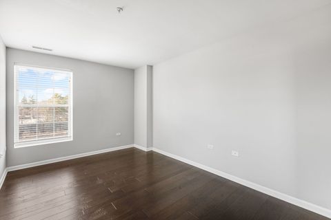 Tiny photo for 1800 Dewes Street #310, Glenview, IL 60025 (MLS # 12578417)