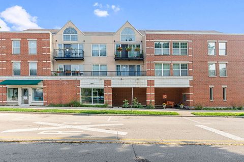 Photo of 1800 Dewes Street #310, Glenview, IL 60025 (MLS # 12578417)