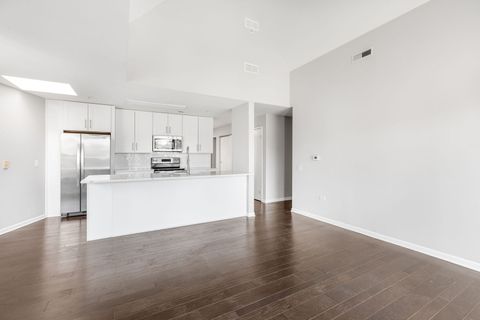 Tiny photo for 1800 Dewes Street #310, Glenview, IL 60025 (MLS # 12578417)