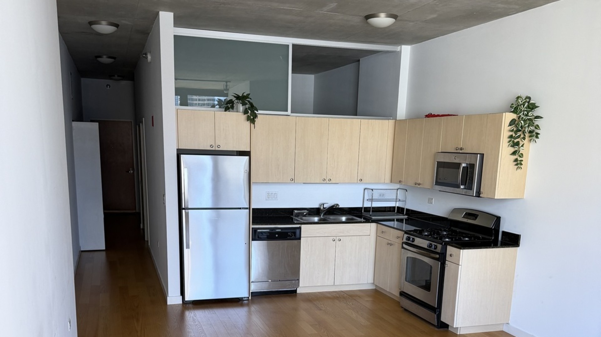 235 W Van Buren Street 2918