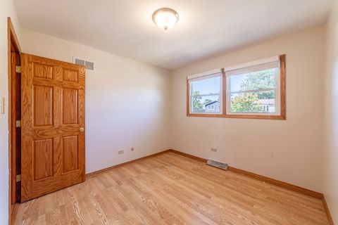 Tiny photo for 7533 161st Place, Tinley Park, IL 60477 (MLS # 12434589)