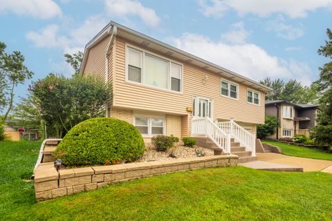 Tiny photo for 7533 161st Place, Tinley Park, IL 60477 (MLS # 12434589)
