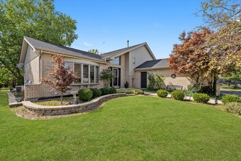 Photo of 14748 S Carlton Lane, Homer Glen, IL 60491 (MLS # 12462483)