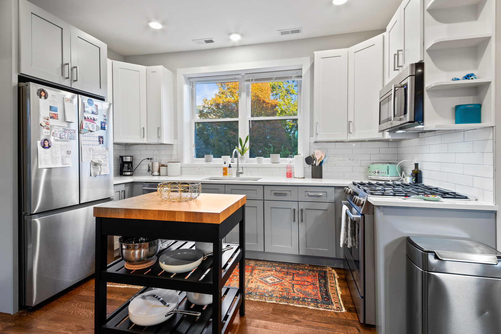 2144 W Shakespeare Avenue 2R