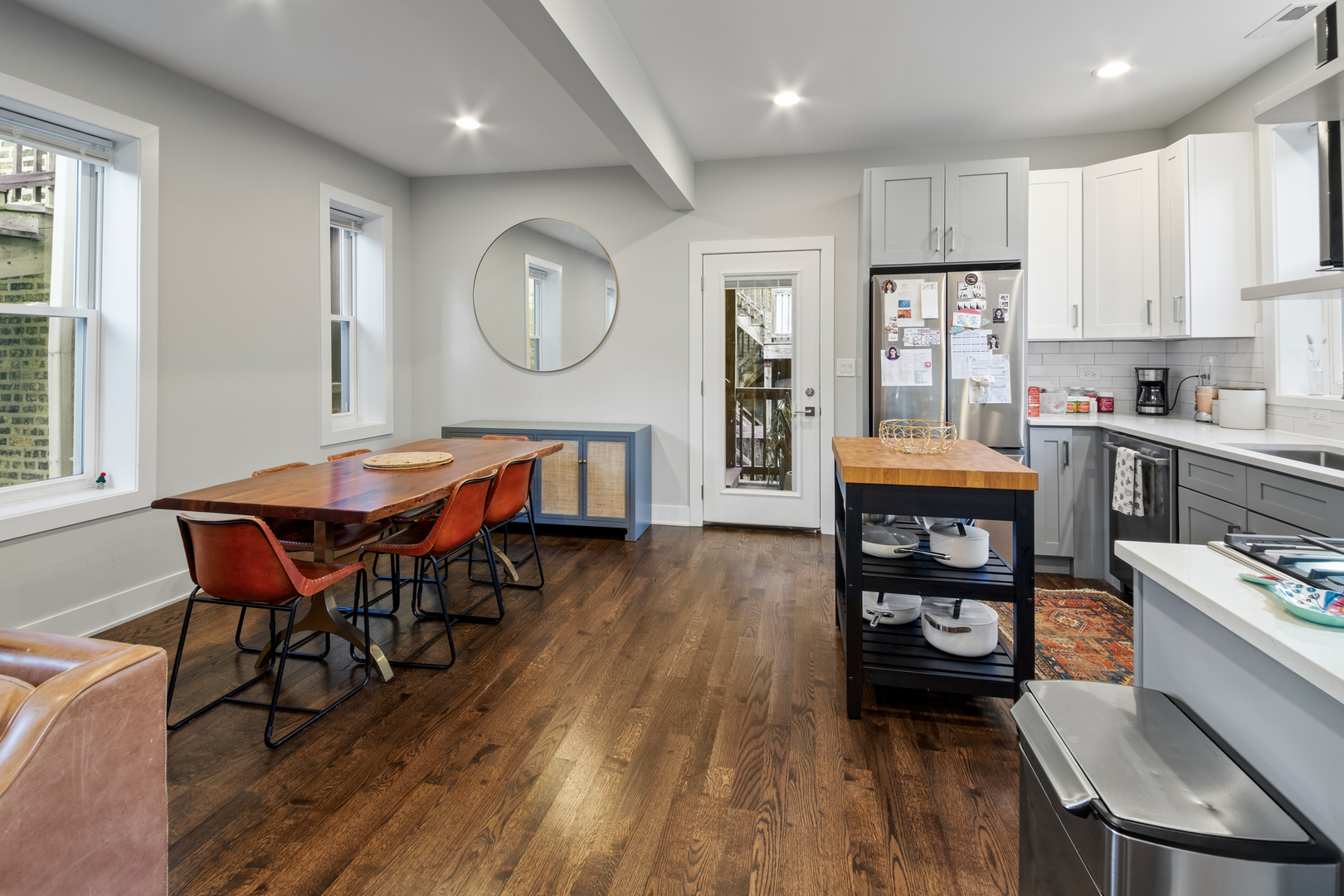 2144 W Shakespeare Avenue 2R