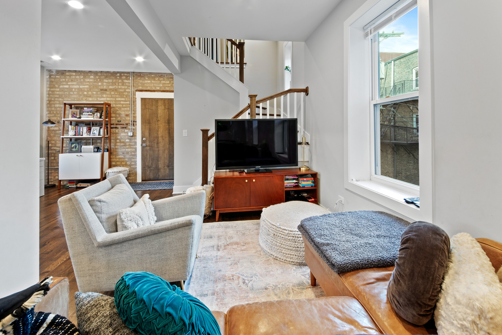 2144 W Shakespeare Avenue 2R