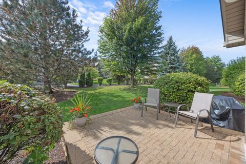 Tiny photo for 11901 Somerset Road, Orland Park, IL 60467 (MLS # 12467556)