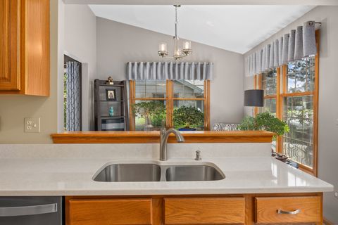 Tiny photo for 11901 Somerset Road, Orland Park, IL 60467 (MLS # 12467556)