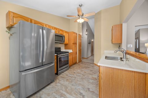 Tiny photo for 11901 Somerset Road, Orland Park, IL 60467 (MLS # 12467556)