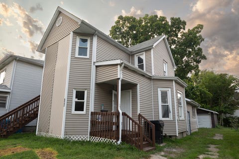 Photo of 622 E Mulberry Street, Bloomington, IL 61701 (MLS # 12732503)