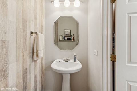 Tiny photo for 181 Willoughby Court #B, Yorkville, IL 60560 (MLS # 12505169)