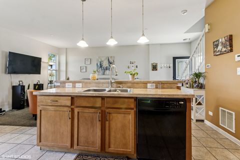 Tiny photo for 181 Willoughby Court #B, Yorkville, IL 60560 (MLS # 12505169)