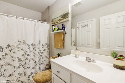 Tiny photo for 181 Willoughby Court #B, Yorkville, IL 60560 (MLS # 12505169)