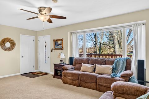 Tiny photo for 4015 Sunnyside Road, Woodstock, IL 60098 (MLS # 12489749)