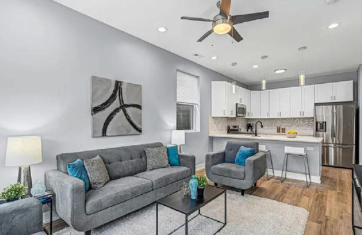 4153 S Prairie Avenue