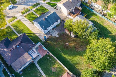 Tiny photo for 213 May Street, Bensenville, IL 60106 (MLS # 12501798)