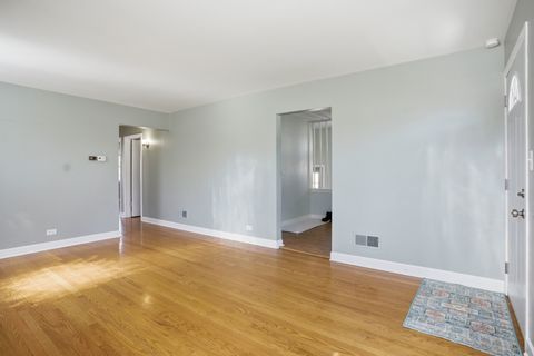 Tiny photo for 830 S La Grange Road, La Grange, IL 60525 (MLS # 12586476)