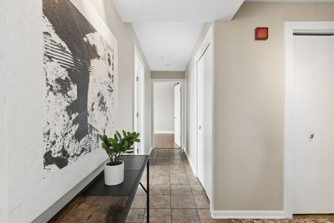 Tiny photo for 515 MAIN Street #802, Evanston, IL 60202 (MLS # 12598656)