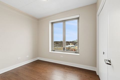 Tiny photo for 515 MAIN Street #802, Evanston, IL 60202 (MLS # 12598656)