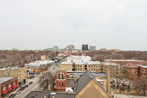 Tiny photo for 515 MAIN Street #802, Evanston, IL 60202 (MLS # 12598656)