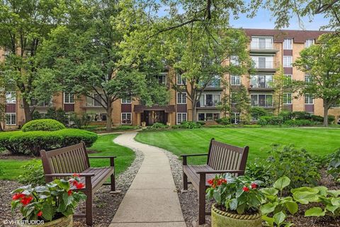 A home in Glen Ellyn