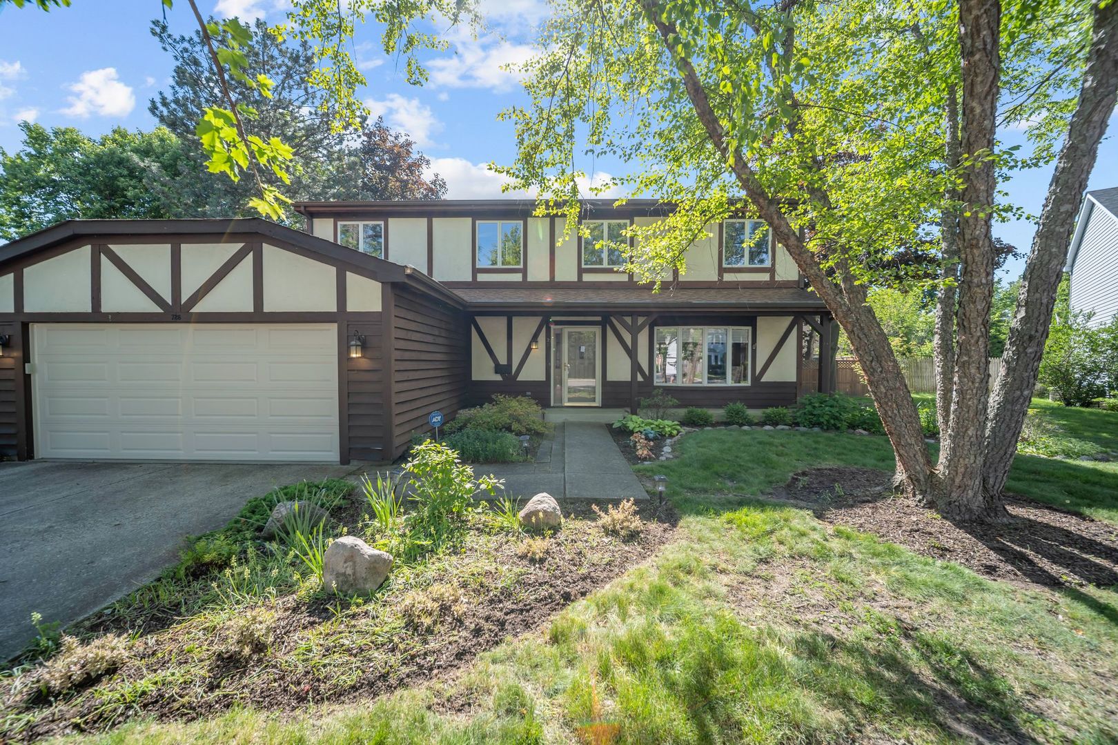 728 Price Lane