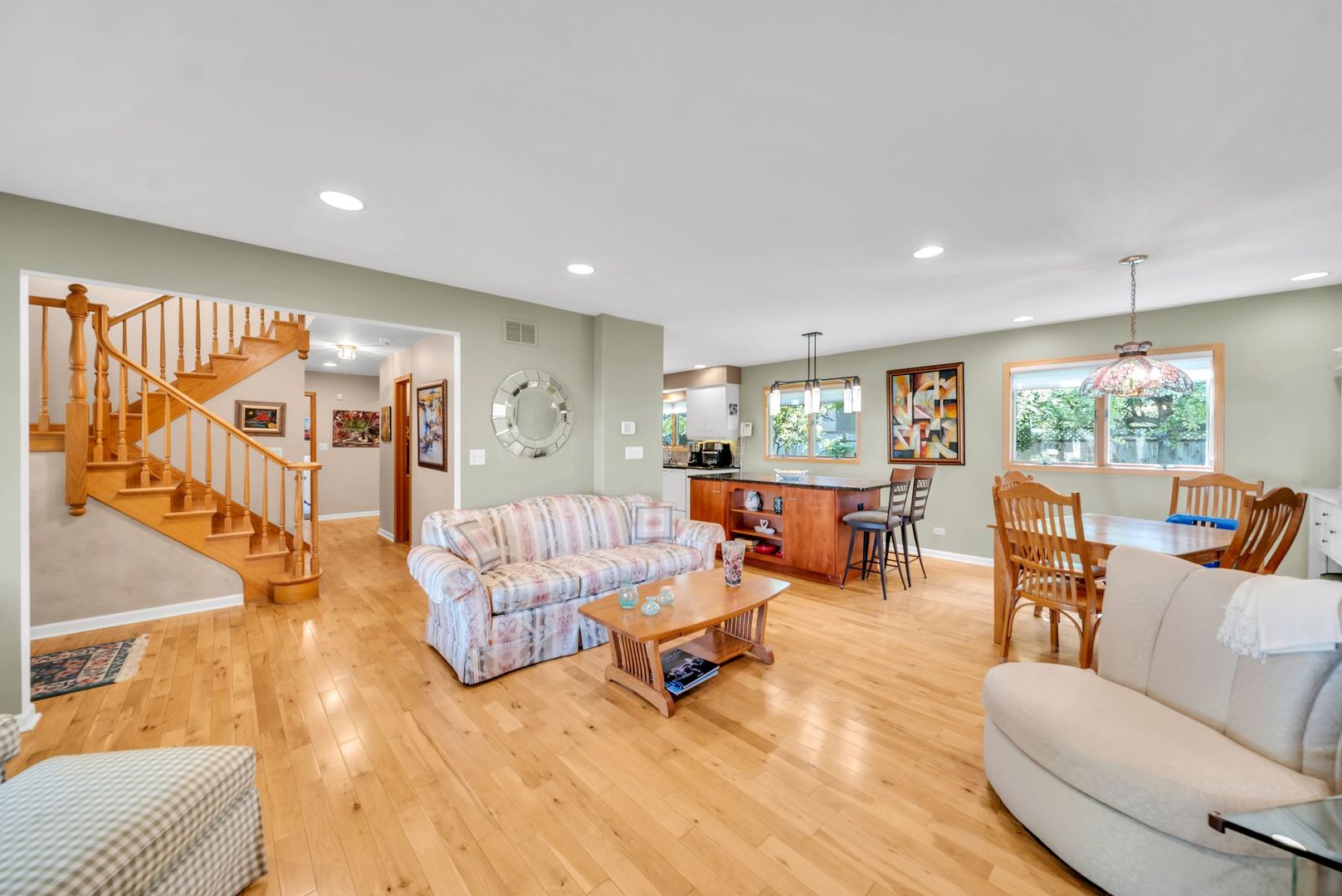 728 Price Lane
