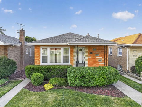 Photo of 4618 W 87th Street, Chicago, IL 60652 (MLS # 12668569)