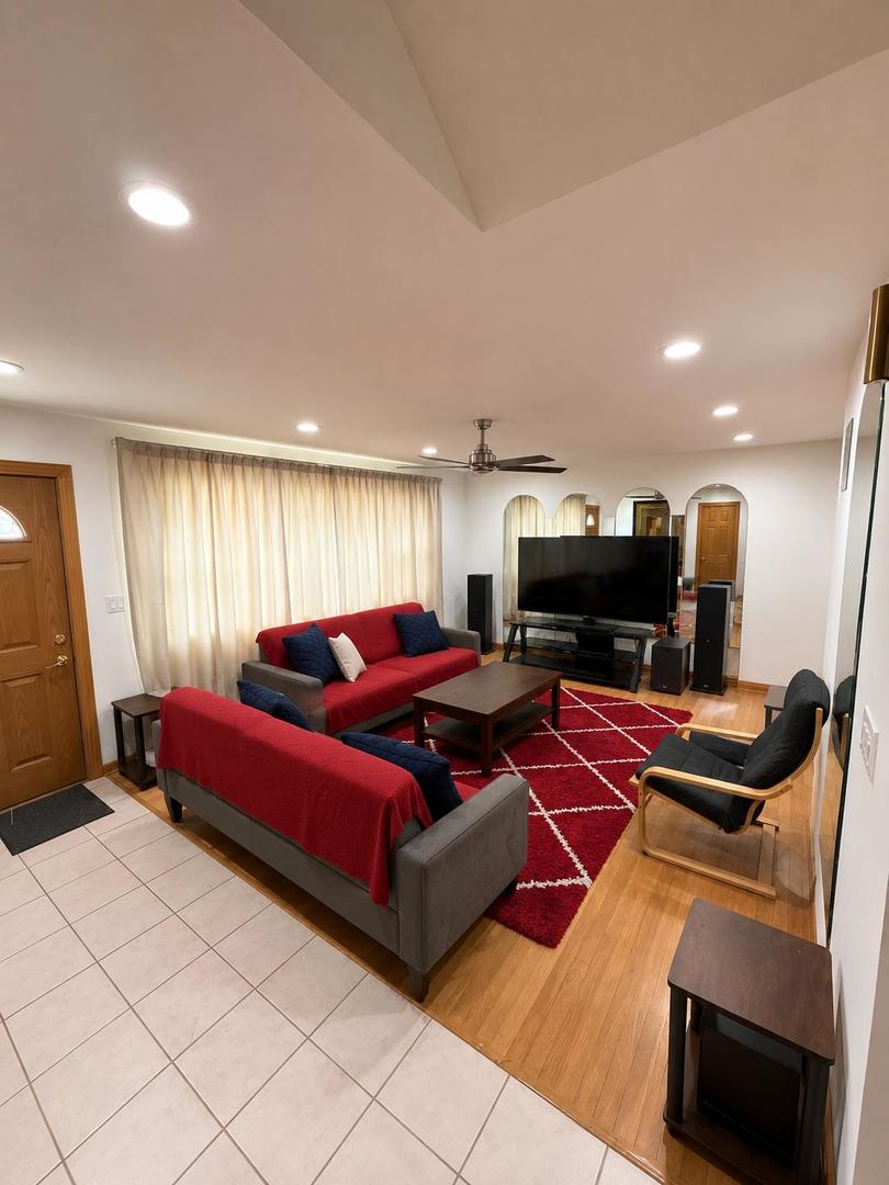 466 Lillian Lane