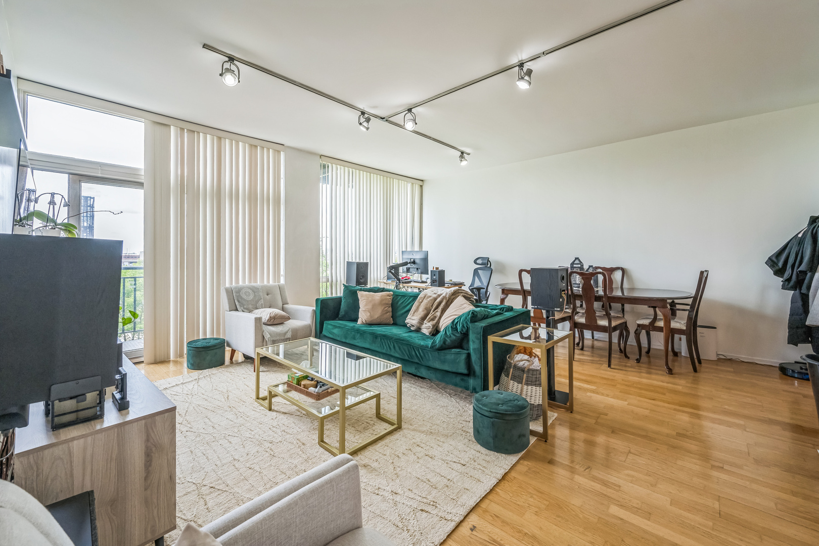 61 W 15th Street 407