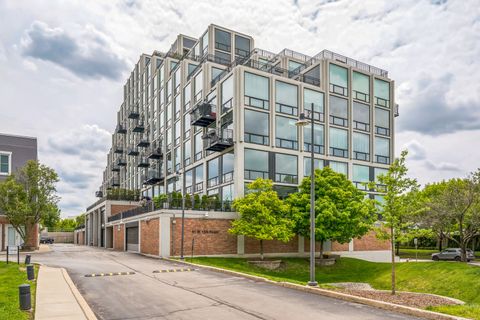 61 W 15th Street 407 Chicago IL 60605