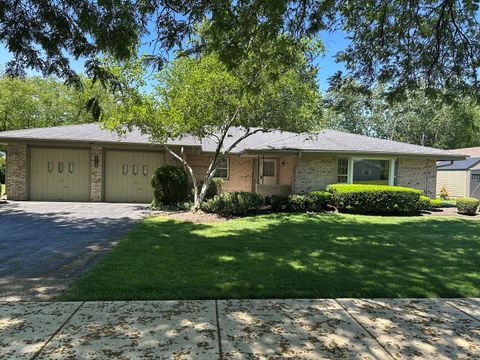 Tiny photo for 214 S Walnut Lane, Schaumburg, IL 60193 (MLS # 12667762)
