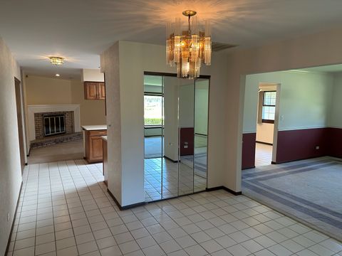 Tiny photo for 214 S Walnut Lane, Schaumburg, IL 60193 (MLS # 12667762)