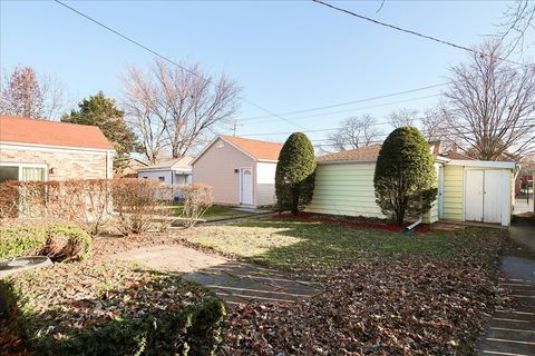 A home in North Riverside