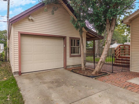 Tiny photo for 510 Kreitzer Avenue, Bloomington, IL 61701 (MLS # 12775083)