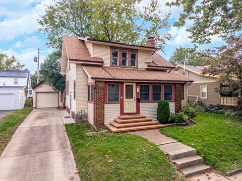 Tiny photo for 510 Kreitzer Avenue, Bloomington, IL 61701 (MLS # 12775083)