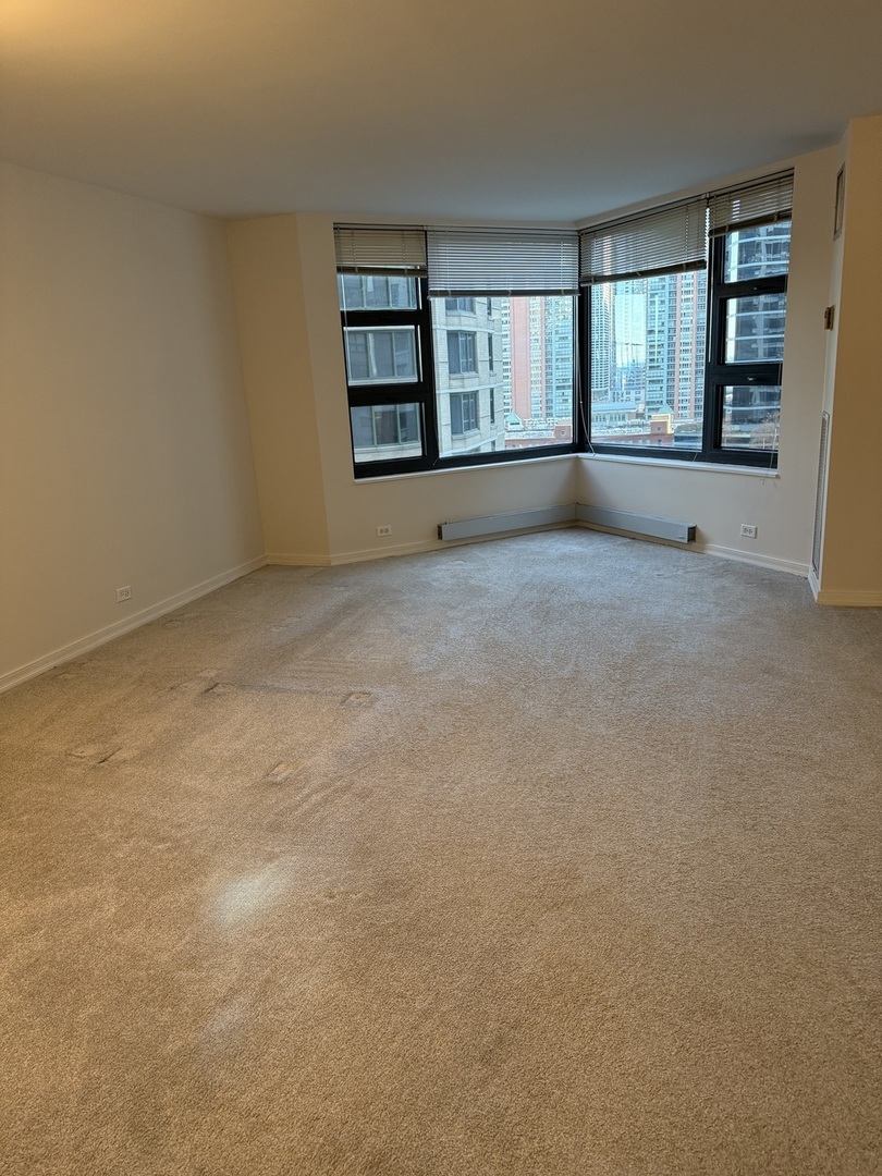 401 E Ontario Street 1404