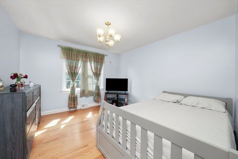 Tiny photo for 5610 W 85th Street, Burbank, IL 60459 (MLS # 12476004)